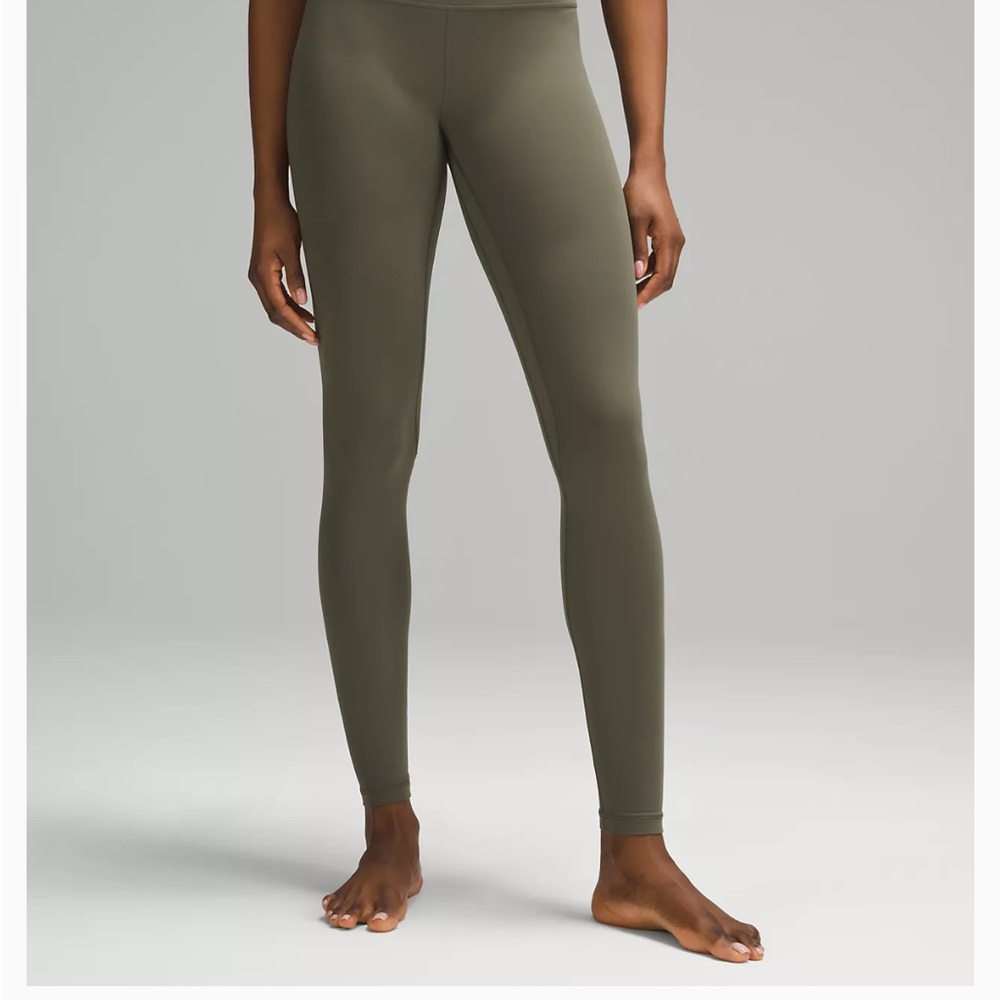 Lululemon GREEN high waisted 28” leggings